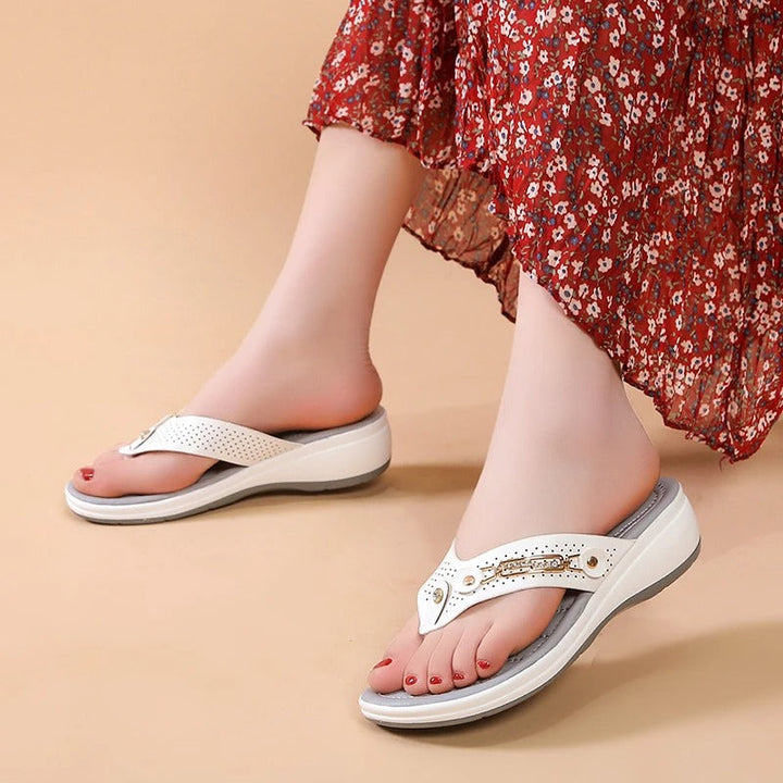 Orthopädische Sandalen mit weichem Polster – ultimative Unterstützung des Fußgewölbes