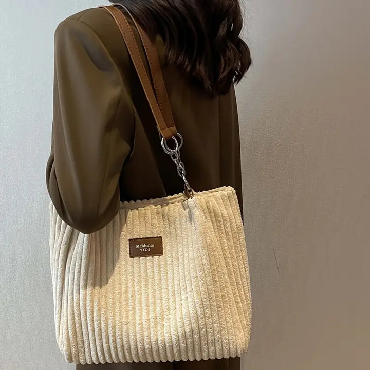 Layla™ - Elegante Tragetasche aus Cord