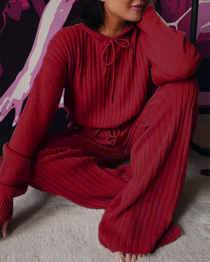 Warmer stylischer Pyjama-Anzug mit Kapuze - Modefluss