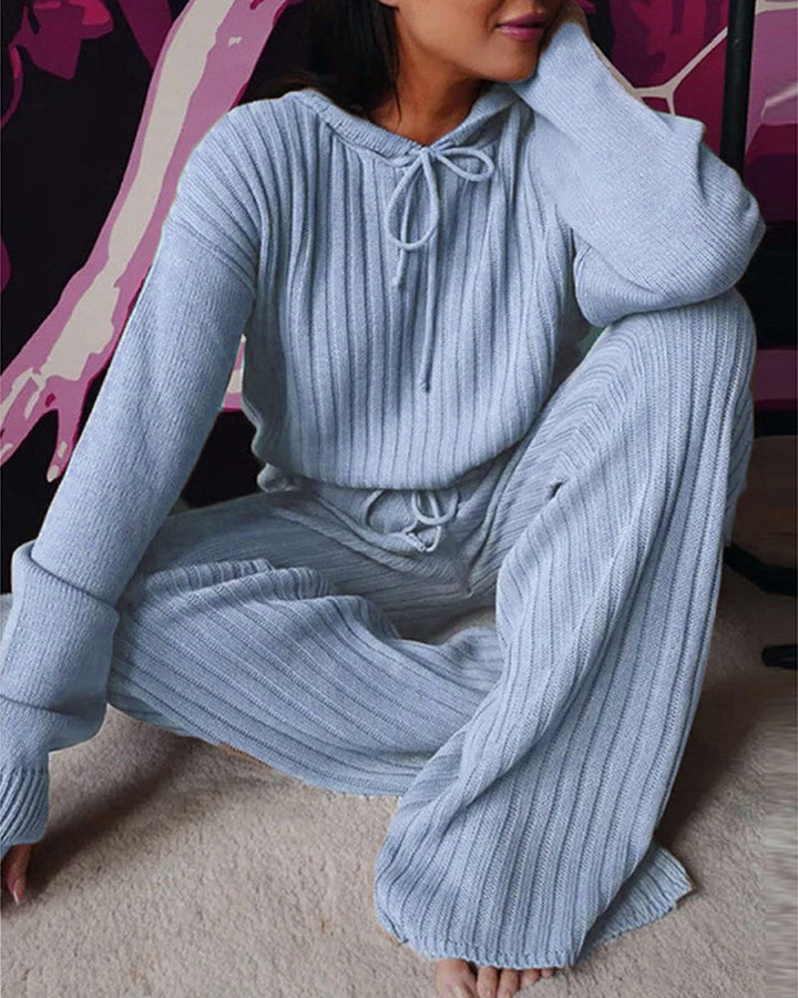Warmer stylischer Pyjama-Anzug mit Kapuze - Modefluss