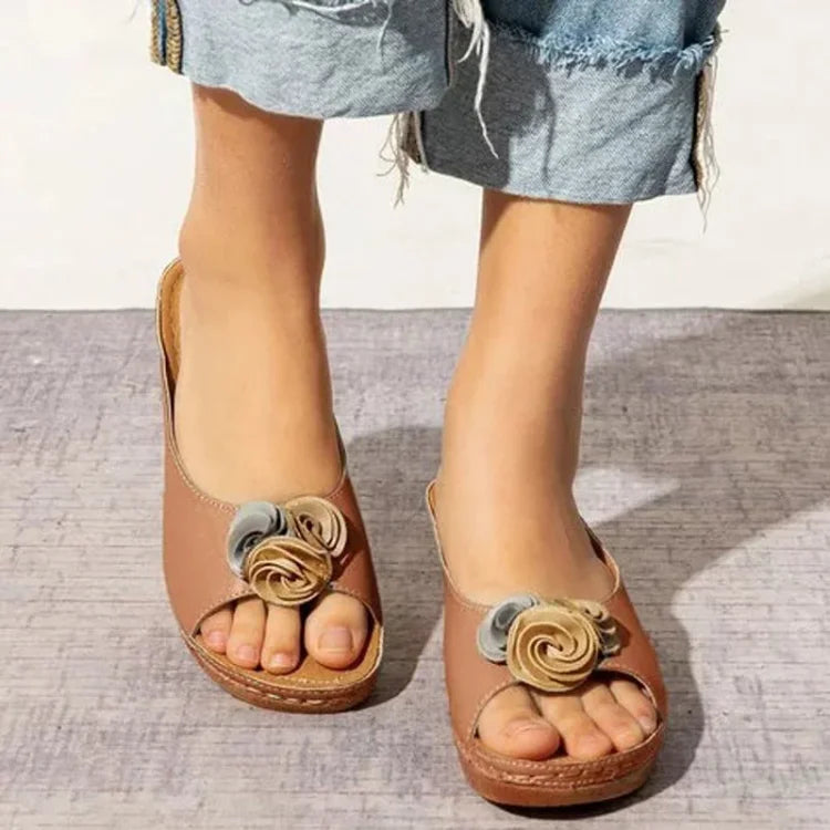 Milano - Sandale ergonomique avec des fleurs en cuir végétalien