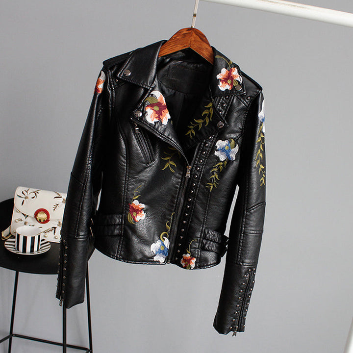 Florale Lederjacke – Mit handgefertigten Details