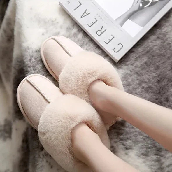 Nina™ - Warme Luxus-Hausschuhe aus Fell für den Winter