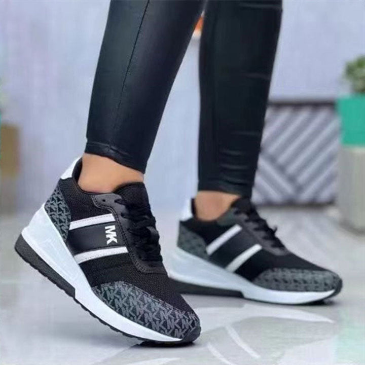 MK – Stylische Ledersneaker