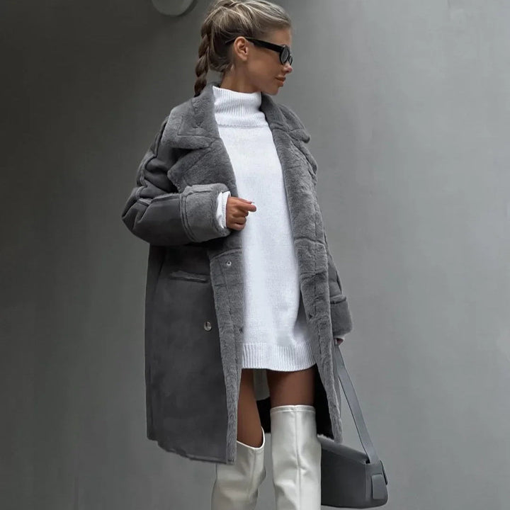 Hanna™ - Lockere Teddyjacke aus Lammwolle mit lässigem Kragen