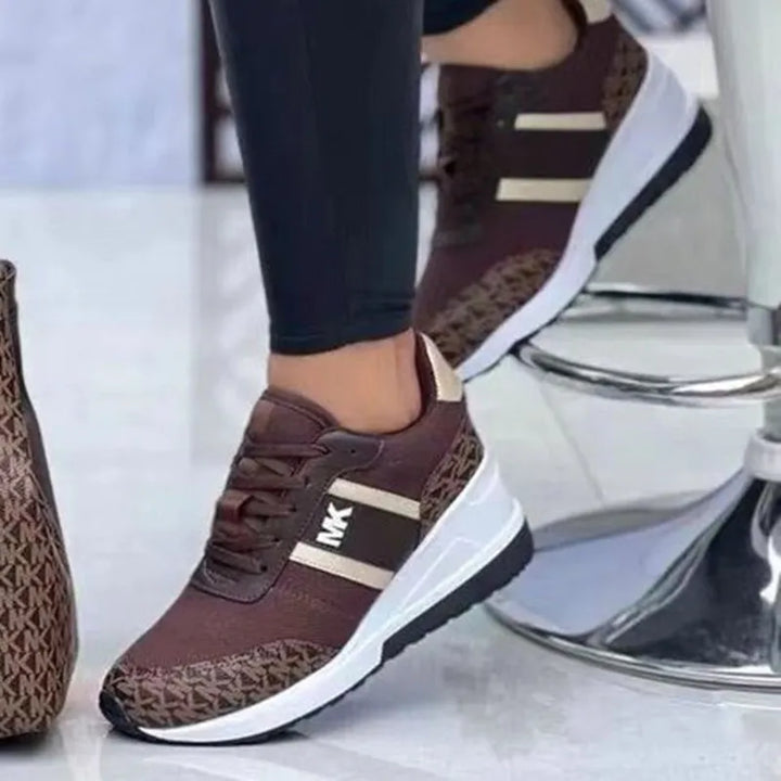 MK – Stylische Ledersneaker