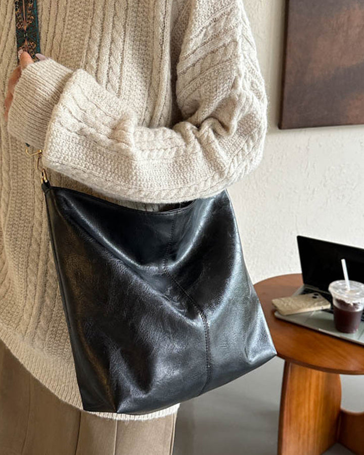 Mia™ - Beuteltasche mit großem Fassungsvermögen und Vintage-Schultergurt
