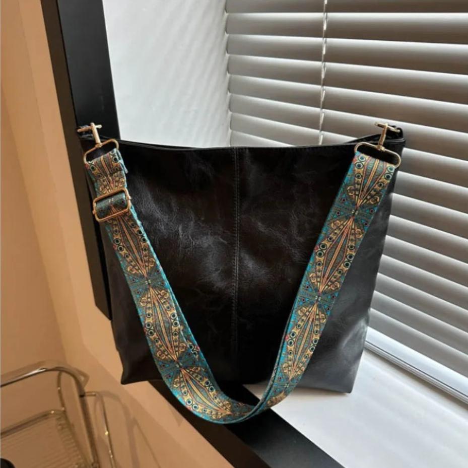 Mia™ - Beuteltasche mit großem Fassungsvermögen und Vintage-Schultergurt