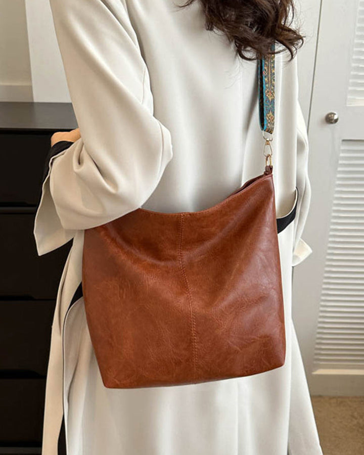 Mia™ - Beuteltasche mit großem Fassungsvermögen und Vintage-Schultergurt