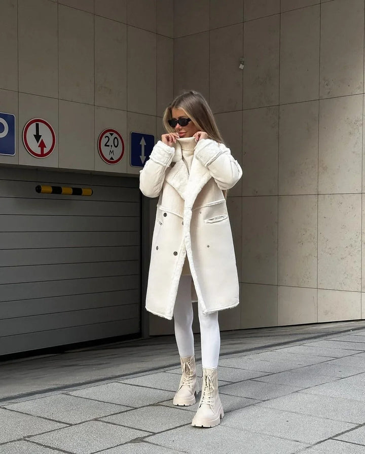 Hanna™ - Lockere Teddyjacke aus Lammwolle mit lässigem Kragen