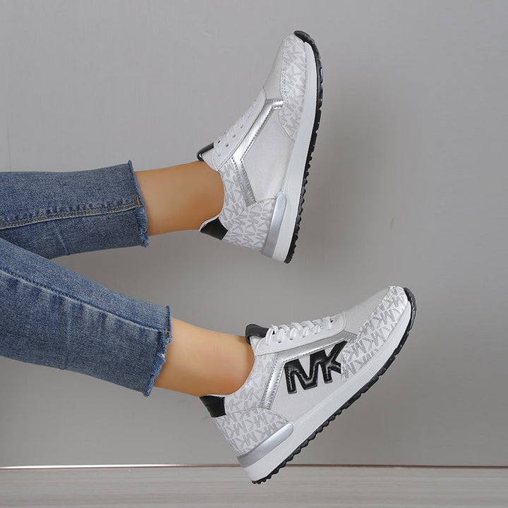 MK - Stilvolle Wildleder-Sneakers
