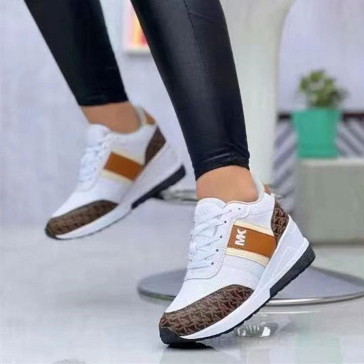 MK – Stylische Ledersneaker